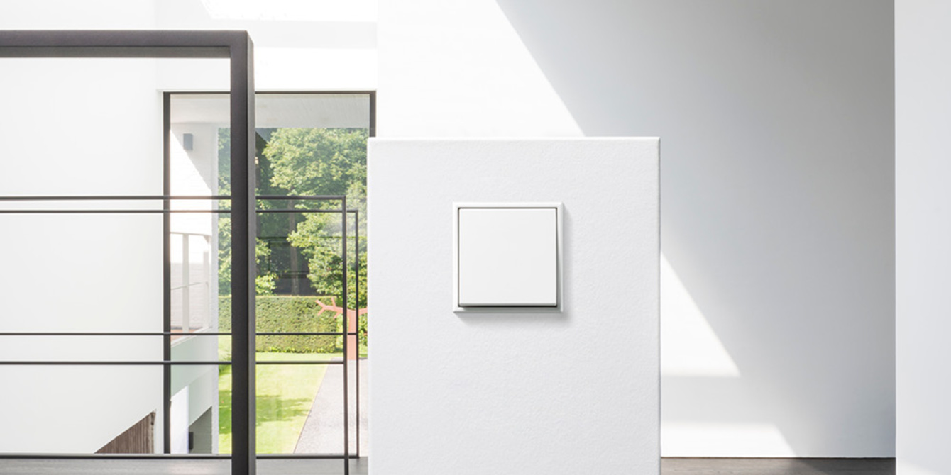 JUNG Schalterprogramme bei Bechteler Elektrotechnik GmbH in Aying